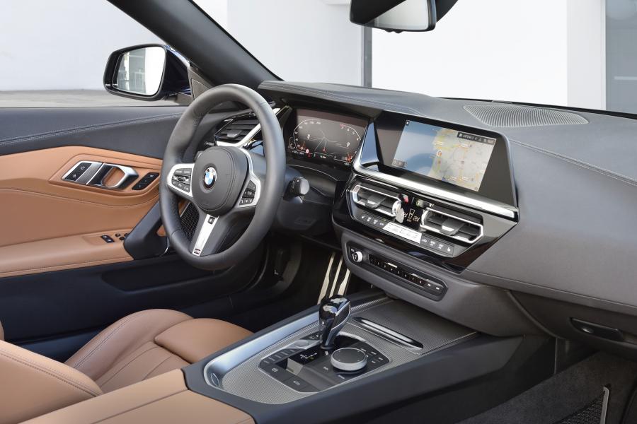 Интерьер BMW Z4 M40i (G29) 2018 года  (WW) (фото 164 из 179)